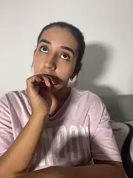 Vittoria_Conti_ Live chatroom