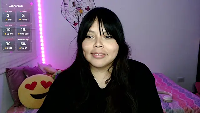 Chat soba uživo modela EllieMoonX