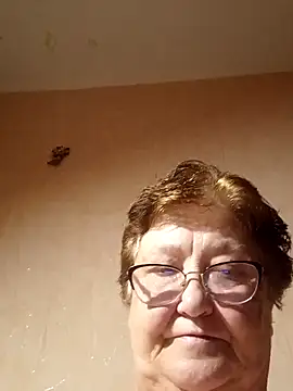 Katherine735 Adlı Modelin Canlı Sohbet Odası