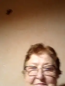Katherine735 Adlı Modelin Canlı Sohbet Odası