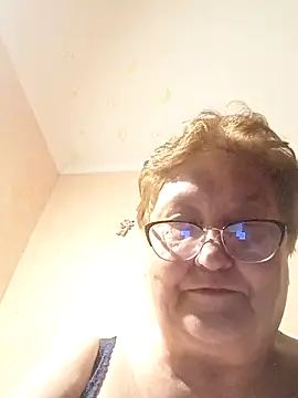 Katherine735 Adlı Modelin Canlı Sohbet Odası