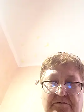 Katherine735's Live Chat Room