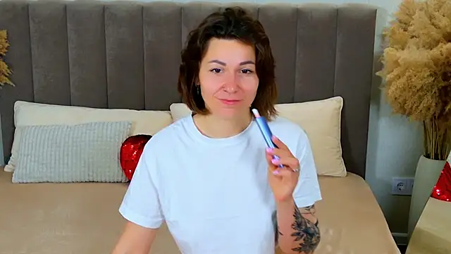 EdenSolis live-chat rom