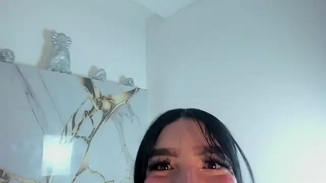 חדר צ'אט בשידור חי של bubble__angel__