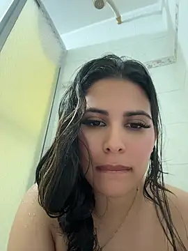 shainadavis 실시간 채팅방