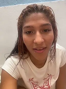 חדר צ'אט בשידור חי של alix_kitty