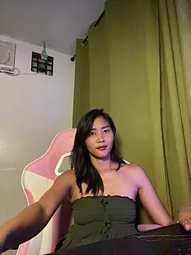 De_amore Adlı Modelin Canlı Sohbet Odası