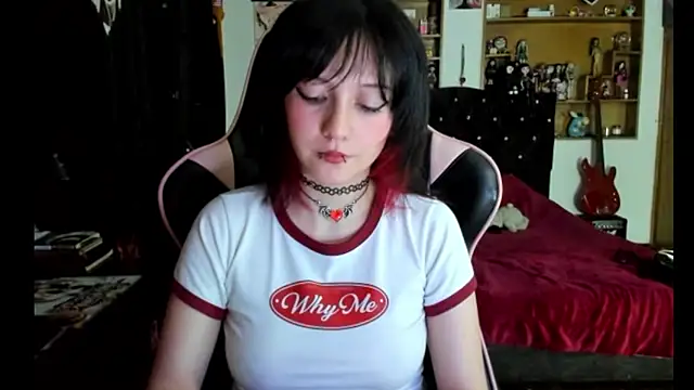 Daka_Cobain Adlı Modelin Canlı Sohbet Odası