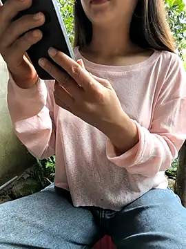 Lolan-00 Ruang Obrolan Langsung
