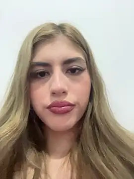AlessiaLuxx – live chatrum