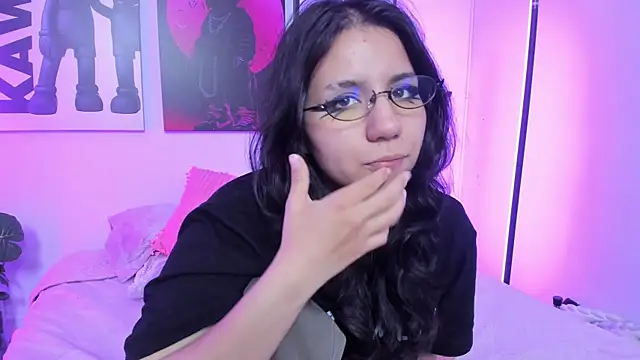HollyPeach – live chatrum