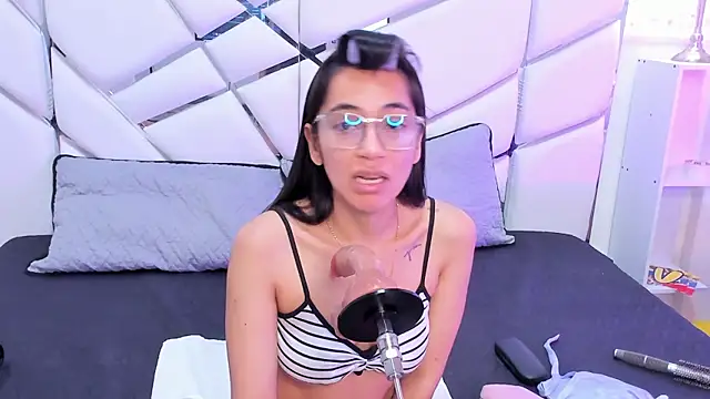GabbieSkinny чат на живо