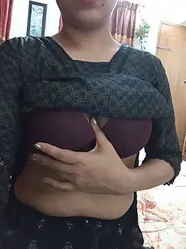 Živá chatovací místnost Tanha18