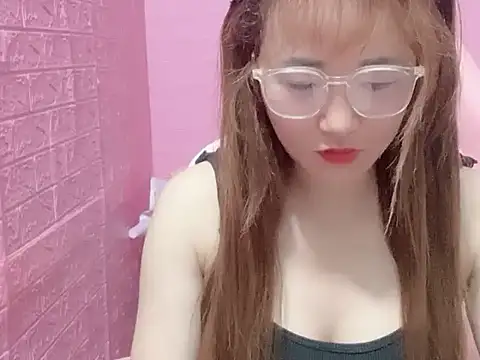 Sala de chat ao vivo de TranOanh999