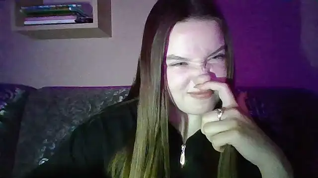 חדר צ'אט בשידור חי של BratzDollVibes