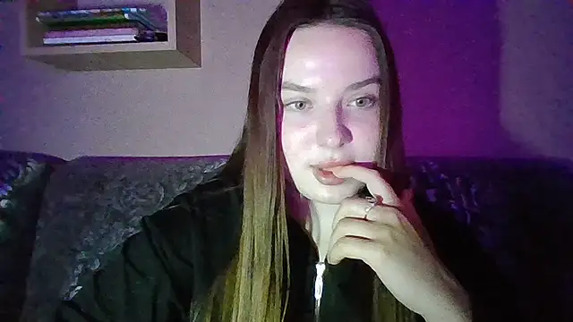 BratzDollVibes Live Chatrum
