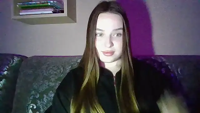 BratzDollVibes 现场聊天室