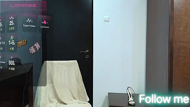 חדר צ'אט בשידור חי של mysterious_1xxx