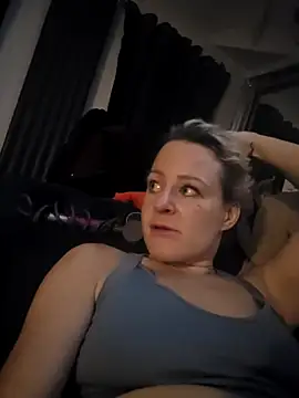 Sala de chat en directo de DarceyDevilDoll