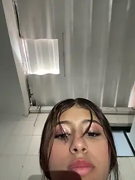 חדר צ'אט בשידור חי של dafne17_