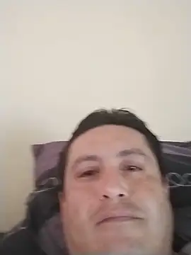 checheludo23's Live Chat Room