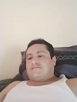 Sala de chat en directo de checheludo23