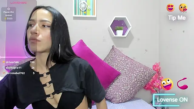 Laskhmi_ – live chatrum