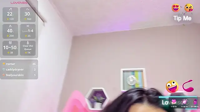 חדר צ'אט בשידור חי של Laskhmi_