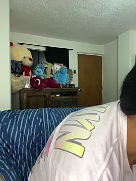 -Mellani- Adlı Modelin Canlı Sohbet Odası