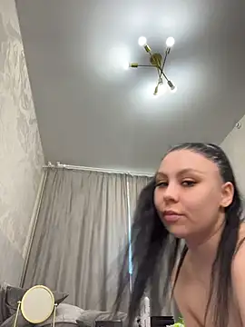 חדר צ'אט בשידור חי של ChloeBrut
