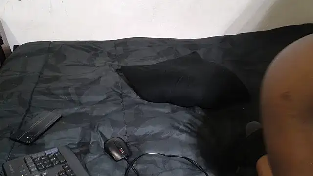 Živá chatovací místnost DoubleSpreadXX