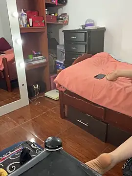 Sala de chat ao vivo de MariamGray1