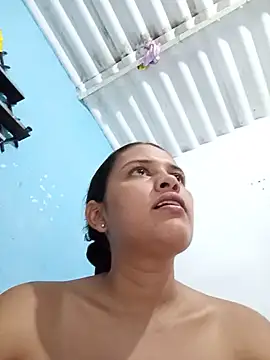 single_virgin Adlı Modelin Canlı Sohbet Odası