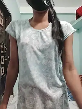 Ratri-Biswas live-chat rom