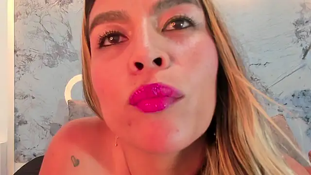 Karina_chastillo Live Chatraum