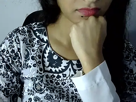 Shezi_Nn Live chat-huone