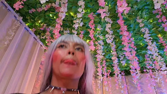 Rynka_'s Live Chat Room