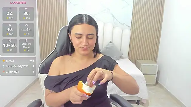 Aziz_daud – Naživo chatovacia miestnosť