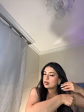 Nina_Blaze – live chatrum