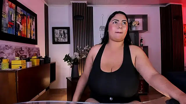 ValentinaNoir – Naživo XXX chat