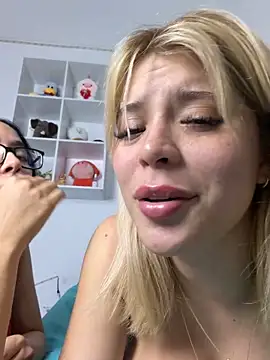 _Alicee_1 Adlı Modelin Canlı Seks Kamerası Şovu