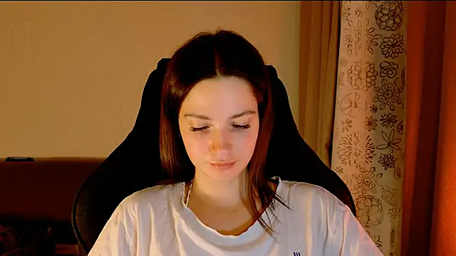 KiraVair Live Chatraum