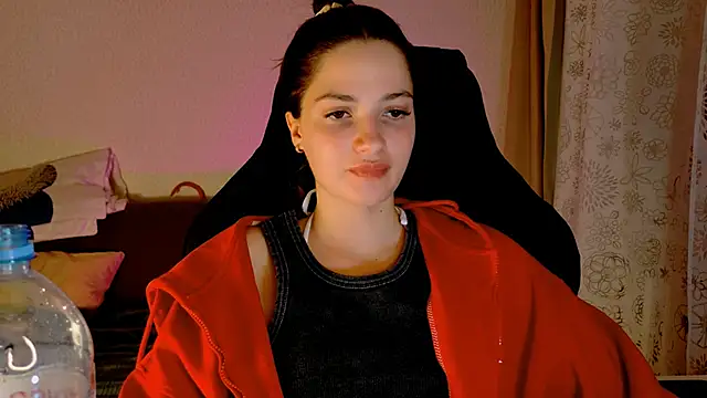 KiraVair – Naživo XXX chat