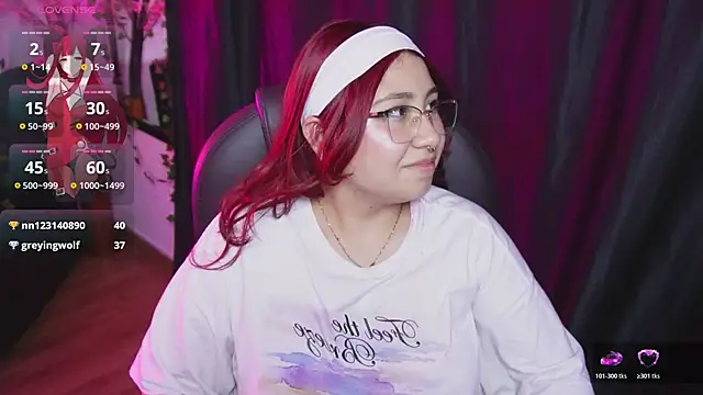 littlee_red – Naživo chatovacia miestnosť