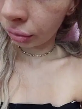 Sala de chat en directo de l0VE_Y0U_DEAR