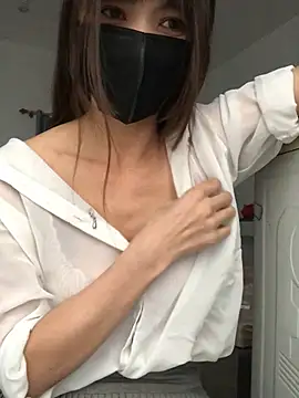 Writhing_First: δωμάτιο απευθείας συνομιλίας