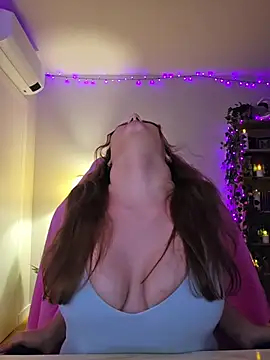 MiaRides19's Webcam Show
