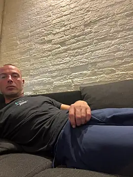 Rotteei1 Live seks camshow