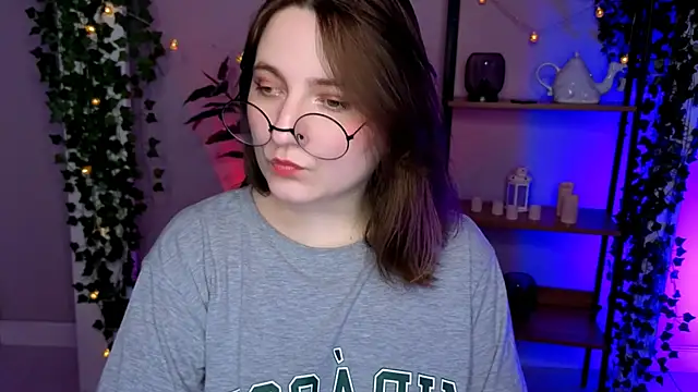 fairy_tara Adlı Modelin Canlı Sohbet Odası