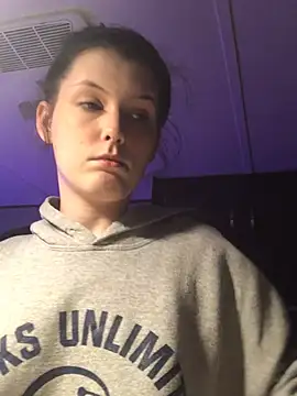 Lilactease's Live Chat Room